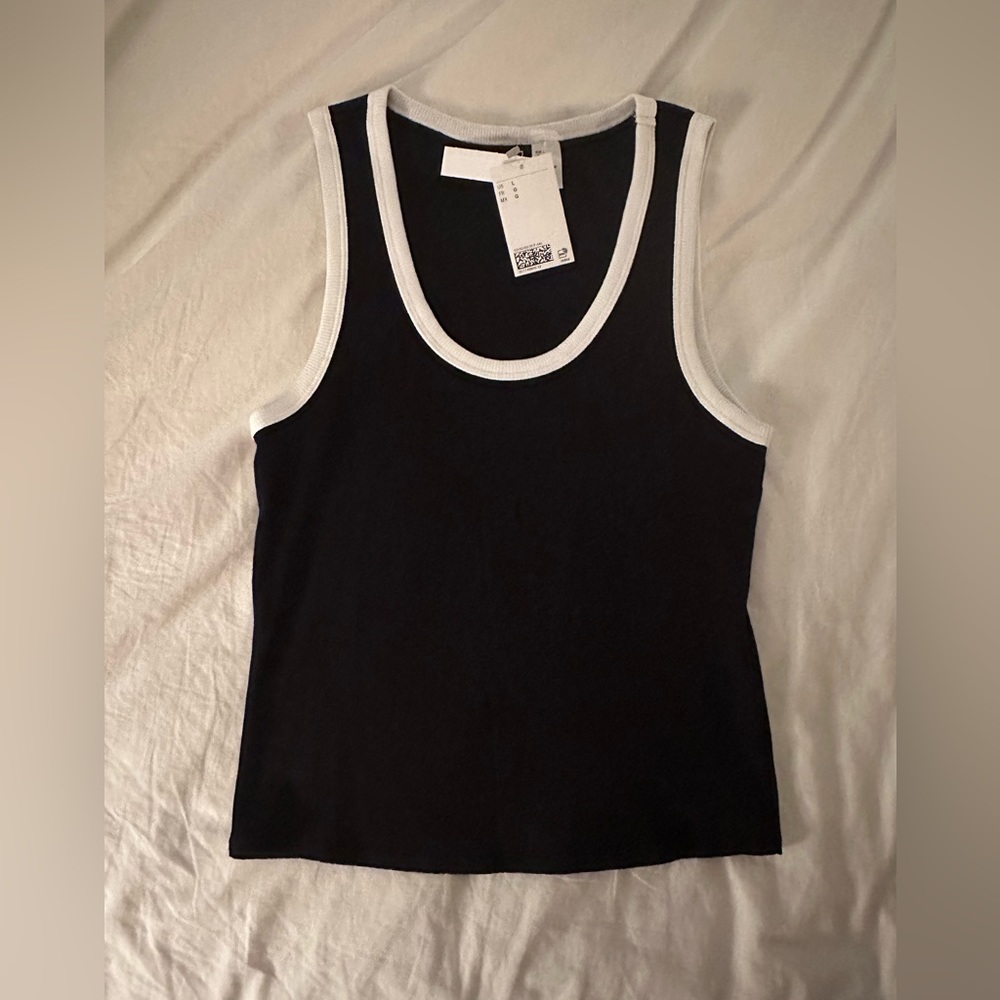 NWT black and white crop tank top